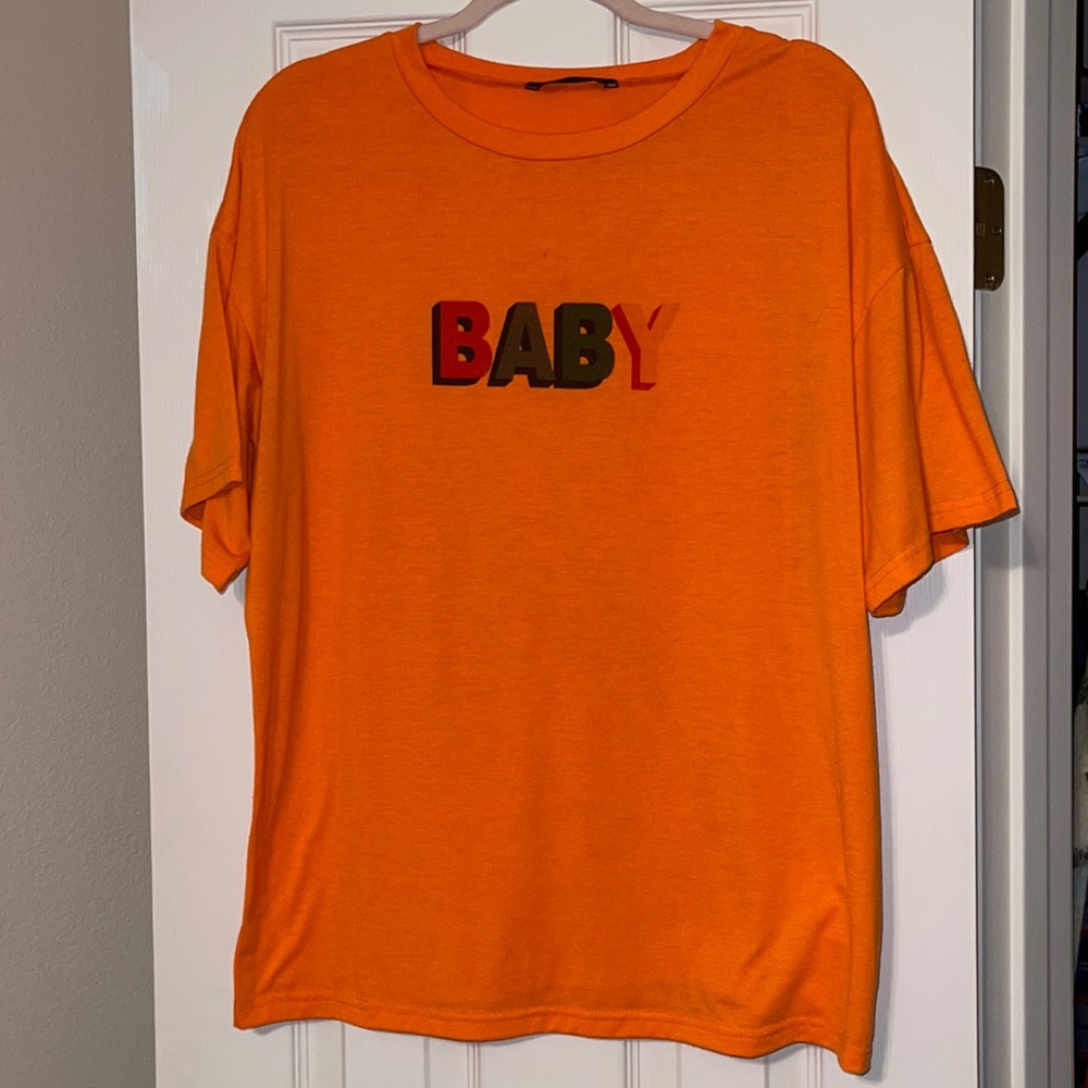Womens Graphis Tee